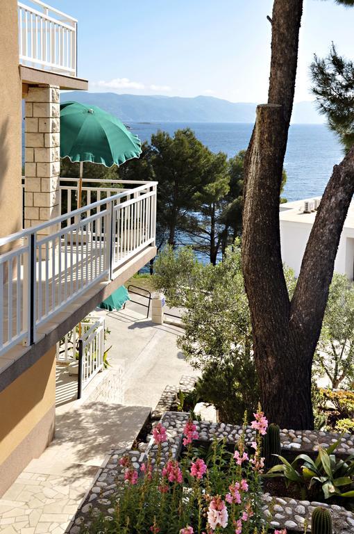 Hotel San Rocco Lumbarda Zewnętrze zdjęcie