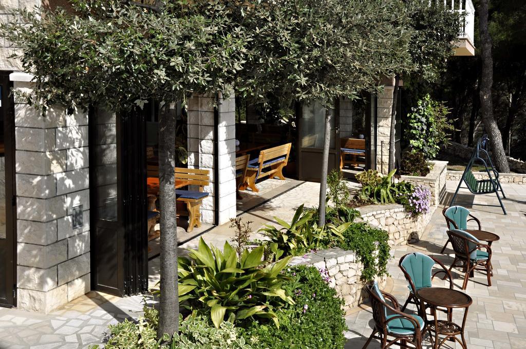 Hotel San Rocco Lumbarda Zewnętrze zdjęcie